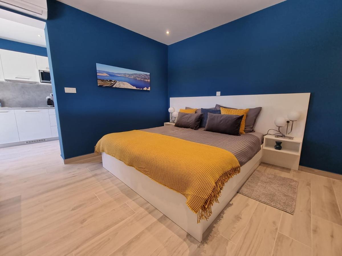 Apartments Suha Punta - Villa Babalonija Kampor エクステリア 写真