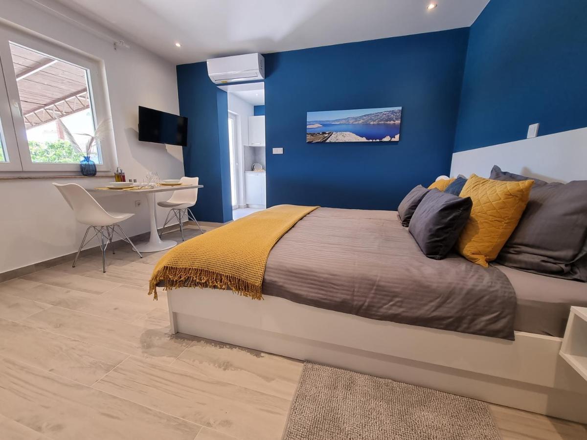 Apartments Suha Punta - Villa Babalonija Kampor エクステリア 写真