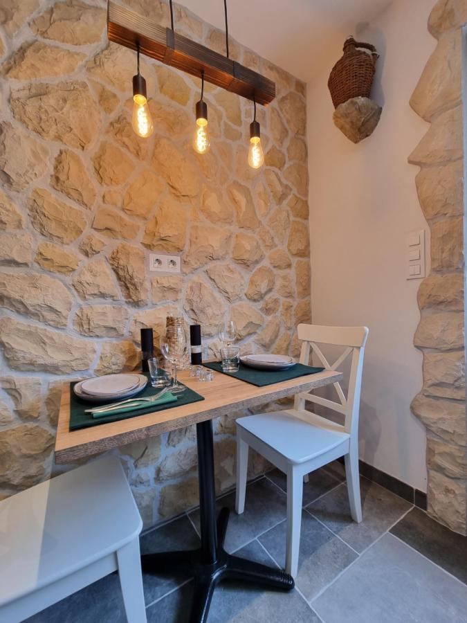 Apartments Suha Punta - Villa Babalonija Kampor エクステリア 写真
